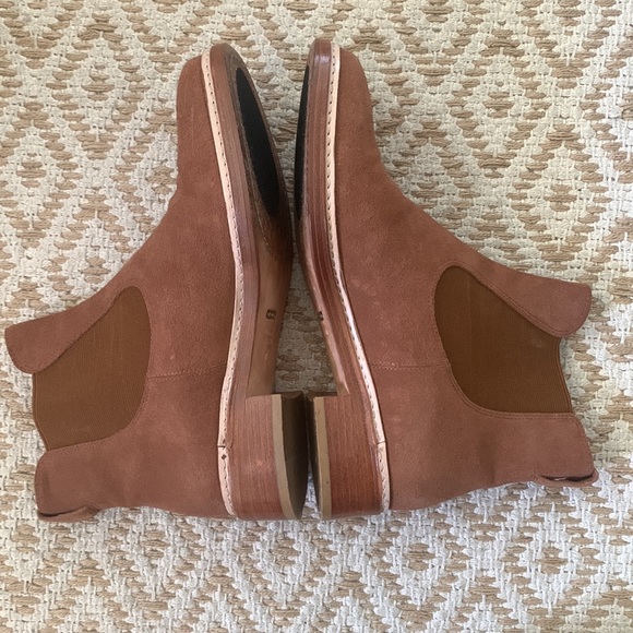 Oroton brown suede boots size 37 - Picture 3 of 7